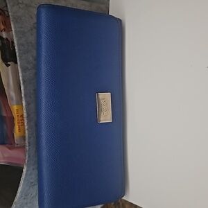 Tod's leather wallet. Gorgeous condition. Priced to sell.